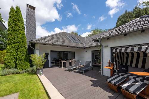 Foto - Haus zum Kaufen in Hamburg Lemsahl-Mellingstedt 1.355.000,00 € 263 m²