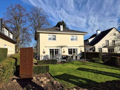 Foto - Haus zum Kaufen in Solingen 865.000,00 € 190 m²