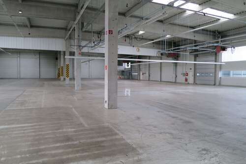 Foto - Halle in Meerane 2.800.000,00 € 2400 m²