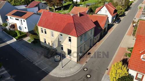 Foto - Haus zum Kaufen in Niederorschel 190.000,00 € 250 m²