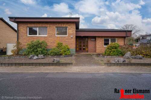 Foto - Haus zum Kaufen in Emmerich am Rhein 267.500,00 € 101 m²