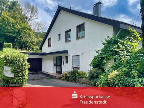 Foto - Haus zum Kaufen in Alpirsbach 299.000,00 € 193.24 m²