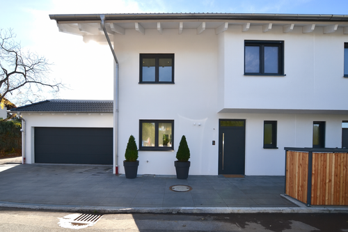 Foto - Haus zum Kaufen in Otterfing 1.895.000,00 € 213.54 m²