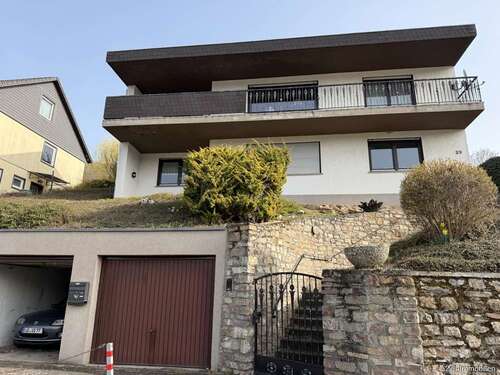 Foto - Haus zum Kaufen in Lorch 380.000,00 € 220 m²
