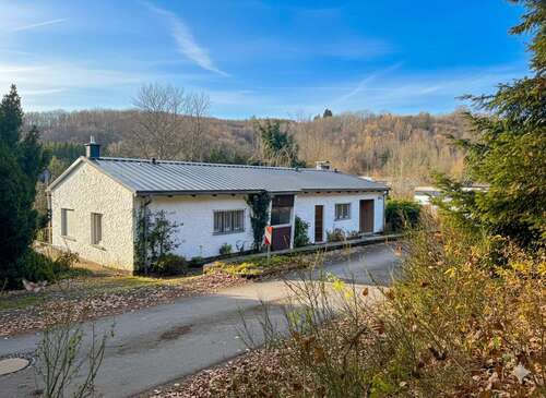 Foto - Haus zum Kaufen in Kirschweiler 239.000,00 € 242 m²