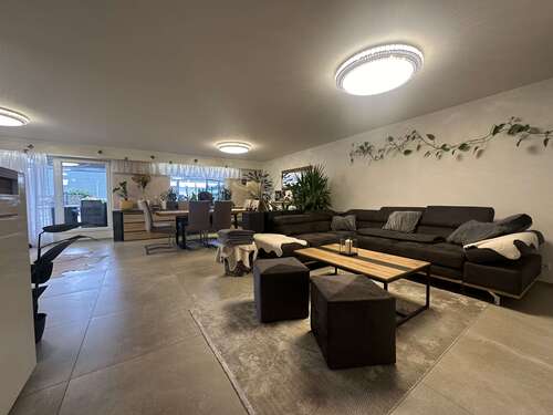 Foto - Haus zum Kaufen in Kenzingen 1.350.000,00 € 533 m²