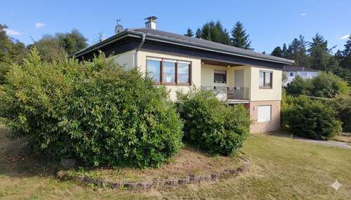 Foto - Haus zum Kaufen in Idar-Oberstein Göttschied 299.000,00 € 208 m²