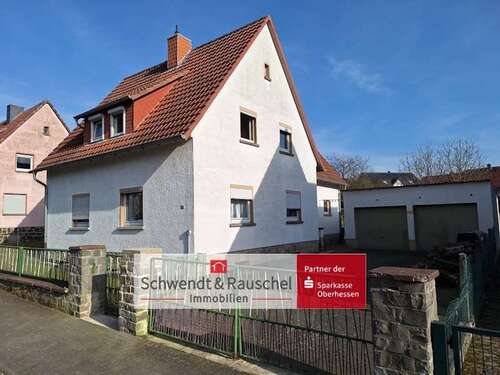 Foto - Haus zum Kaufen in Homberg 199.000,00 € 174.23 m²
