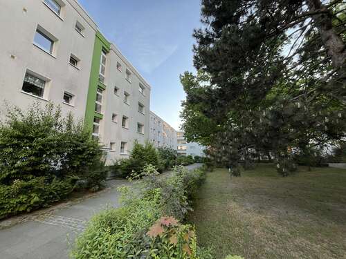 Foto - Wohnung zum Kaufen in Berlin 185.000,00 € 70.32 m²