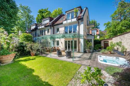 Foto - Haus zum Kaufen in München 2.998.000,00 € 183.06 m²