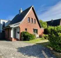 Haus zum Kaufen in Husum 653.000,00 € 210 m²