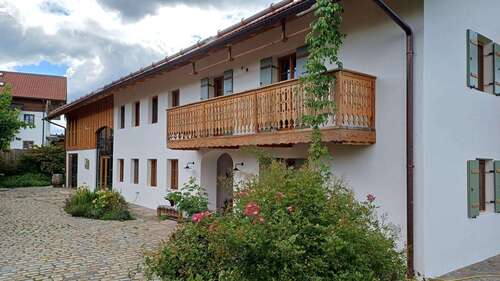 Foto - Haus zum Kaufen in Vogtareuth 5.835.000,00 € 460 m²