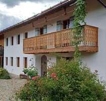 Haus zum Kaufen in Vogtareuth 5.835.000,00 € 460 m²