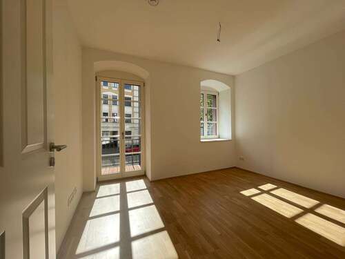 Foto - Wohnung zum Mieten in Chemnitz 867,60 € 86.76 m²