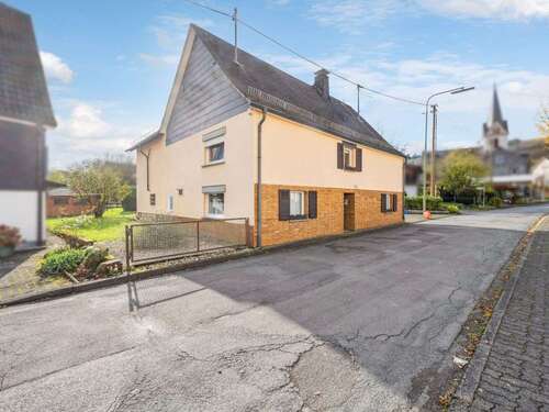 Foto - Haus zum Kaufen in Hilchenbach 199.000,00 € 160 m²