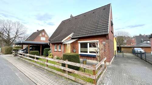 Foto - Haus zum Kaufen in Hamburg-Hausbruch 459.000,00 € 117.82 m²