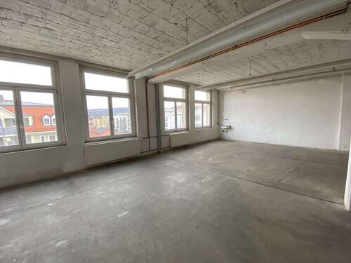 Foto - Halle in Dresden 495,45 € 110.1 m²