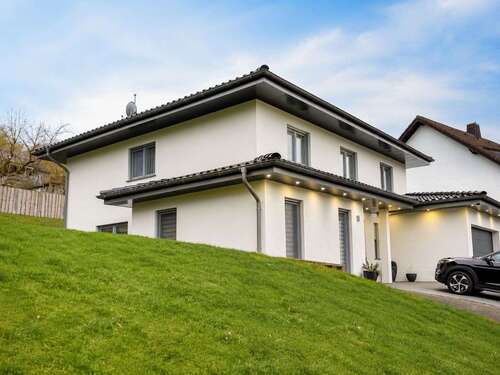 Foto - Haus zum Kaufen in Wiehl 450.000,00 € 174.7 m²