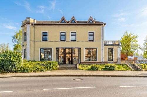 Foto - Haus zum Kaufen in Neustadt (Dosse) 419.000,00 € 282 m²