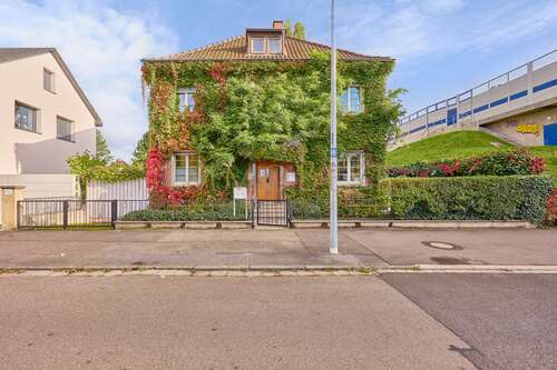 Foto - Haus zum Kaufen in Edingen-Neckarhausen 849.000,00 € 256 m²