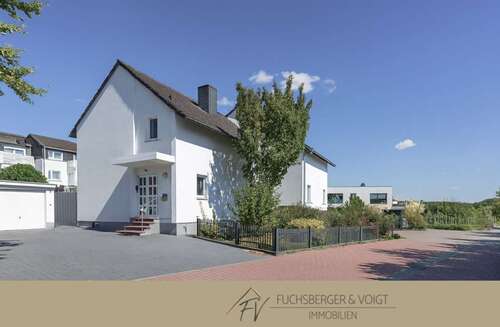 Foto - Haus zum Kaufen in Sulzbach (Taunus) 729.000,00 € 115 m²