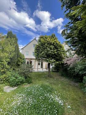 Foto - Haus zum Kaufen in Halle 490.000,00 € 136 m²