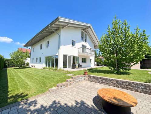 Foto - Haus zum Kaufen in Grabenstätt 950.000,00 € 300 m²