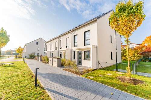 Foto - Haus zum Mieten in Vaterstetten 2.495,00 € 125.4 m²