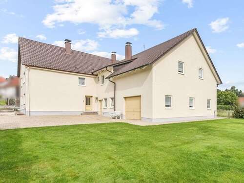 Foto - Haus zum Kaufen in Osterberg 400.000,00 € 200 m²