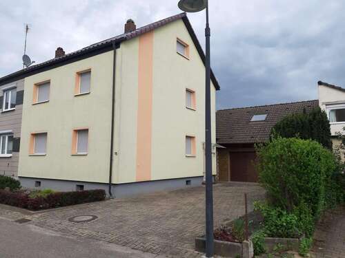 Foto - Haus zum Kaufen in Weingarten (Baden) 675.000,00 € 190 m²