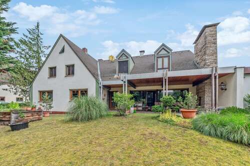 Foto - Haus zum Kaufen in Erlangen 849.000,00 € 243 m²