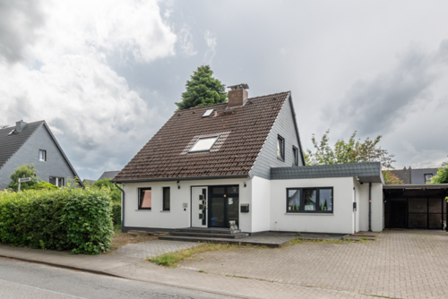 Foto - Haus zum Kaufen in Schenefeld-Siedlung 595.000,00 € 145.96 m²
