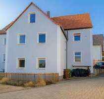 Wohnung zum Kaufen in Lauf an der Pegnitz 155.000,00 € 123 m²
