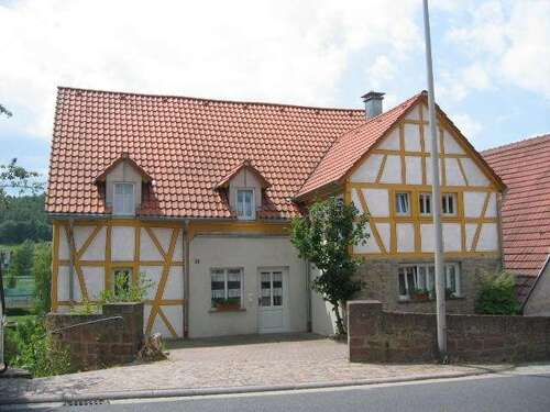 Foto - Wohnung zum Mieten in Erlenbach 750,00 € 97 m²