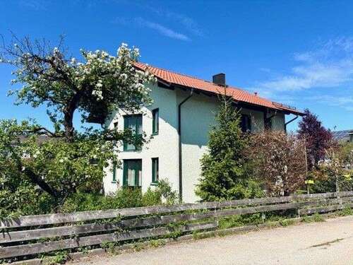 Foto - Haus zum Kaufen in Burghausen 679.000,00 € 180 m²
