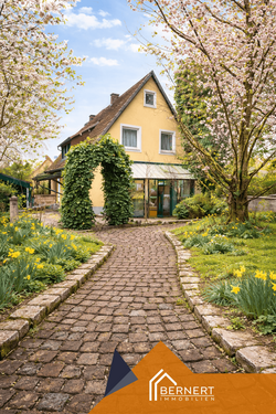 Foto - Haus zum Kaufen in Stockheim 319.000,00 € 240 m²