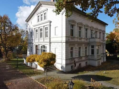 Foto - Wohnung zum Mieten in Halle 450,00 € 43 m²