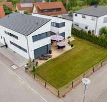 Haus zum Kaufen in Neenstetten 875.000,00 € 237.87 m²