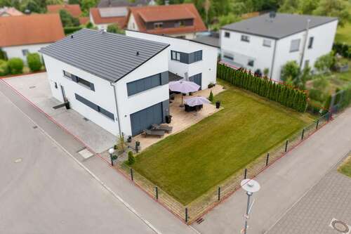 Foto - Haus zum Kaufen in Neenstetten 875.000,00 € 237.87 m²