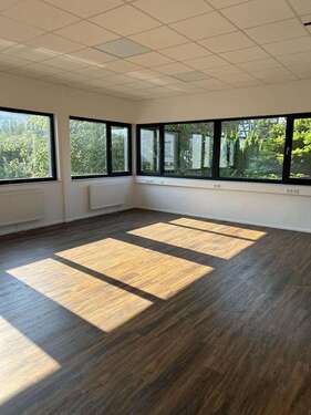 Foto - Büro in Stadtallendorf 890,00 € 93 m²