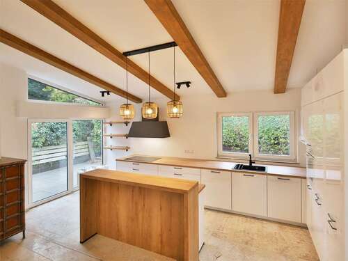 Foto - Haus zum Mieten in Leonberg 2.740,00 € 175 m²