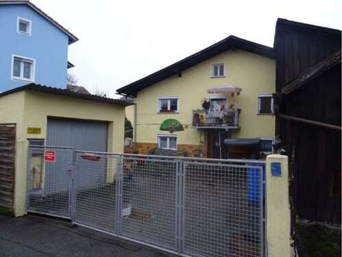 Foto - Haus zum Kaufen in Ruhstorf an der Rott 48.000,00 € 74 m²