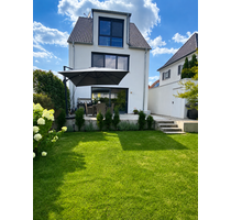 Haus zum Kaufen in Köngen 998.000,00 € 175.87 m²