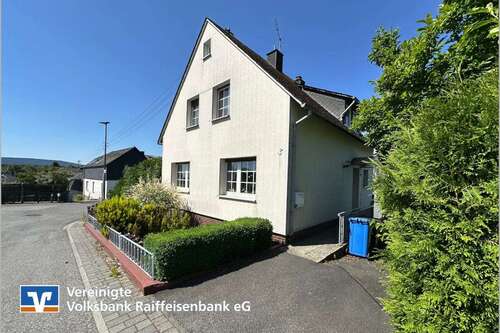 Foto - Haus zum Kaufen in Büchenbeuren 155.000,00 € 93 m²