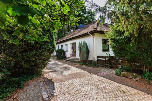Foto - Haus zum Kaufen in Adendorf 849.000,00 € 194 m²