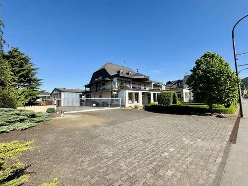 Foto - Haus zum Kaufen in Trittenheim 929.000,00 € 330 m²