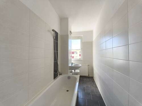 Foto - Wohnung zum Mieten in Zwenkau 235,00 € 31.27 m²