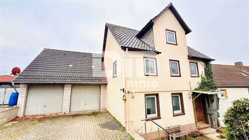Foto - Haus zum Kaufen in Lohfelden 109.000,00 € 98 m²