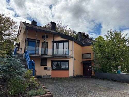 Foto - Haus zum Kaufen in Winnweiler 385.000,00 € 245 m²