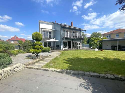Foto - Haus zum Kaufen in Lehrte 825.000,00 € 200 m²